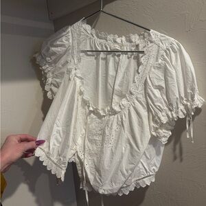 Doen Nera Top White Lace-Trimmed Blouse Size S